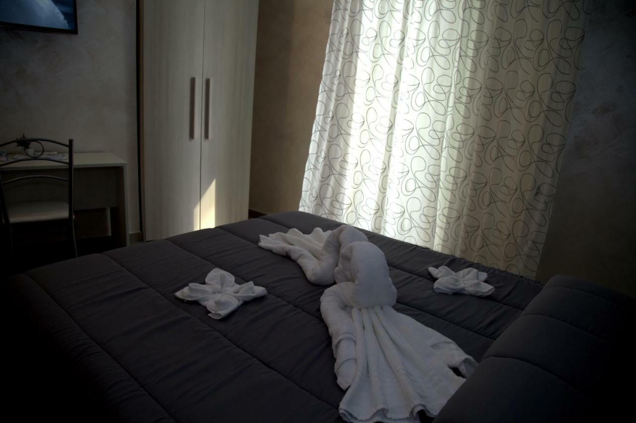 ナポリ Le Torri Aragonesi Bed & Breakfast エクステリア 写真